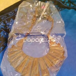 paparazzi Gold Geometric Fan Collar Necklace